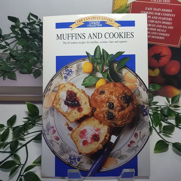 CANADIAN LIVING Cooking Collection 8 Volume Box Set with Index and Menu Planner - Picture 14 of 16